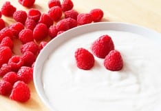 ¿Cuánto tiempo puede durar un yogur abierto en la nevera?
