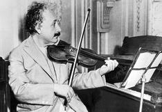 Albert Einstein murió hace 69 años: el genio de la Física que tocaba un violín | FOTOS
