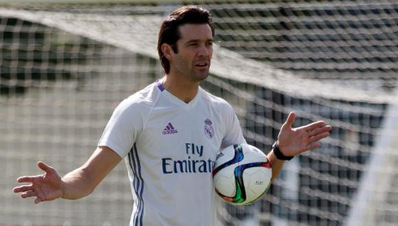 La directiva del Real Madrid ha confirmado a Santiago Solari como técnico interino del primer equipo. El 'Indiecito' viene de dirigir a las fuerzas básicas de la 'Casa Blanca'. (Foto: EFE)