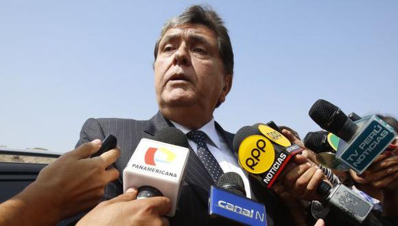 Alan García: Pese a inseguridad, Gobierno espía a opositores