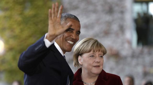 La emotiva despedida de Obama y su "socia" Merkel en Berlín - 8