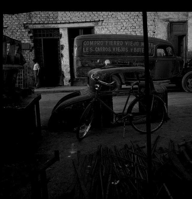 En las empolvadas calles de Tacora se vendían repuestos y autopartes robadas (Foto: Archivo Histórico El Comercio)
