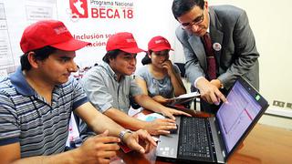 Habrá 25 mil becas para estudiar en Perú y el exterior en 2015