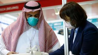 Cuatro miembros de una familia china infectados por el coronavirus en Emiratos Árabes Unidos
