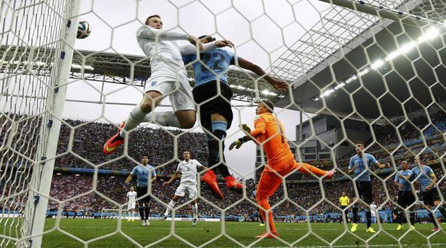 Uruguay vs. Inglaterra: Rooney y la ocasión que mandó al palo - 7