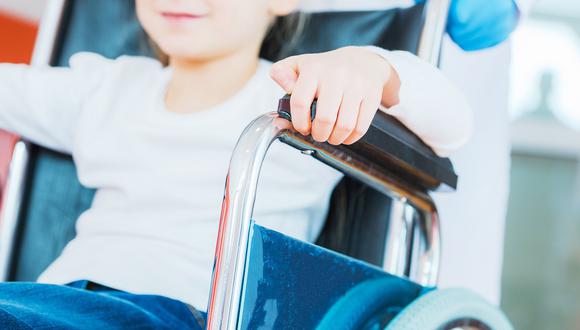 Una niña en silla de ruedas. (Foto: Difusión)