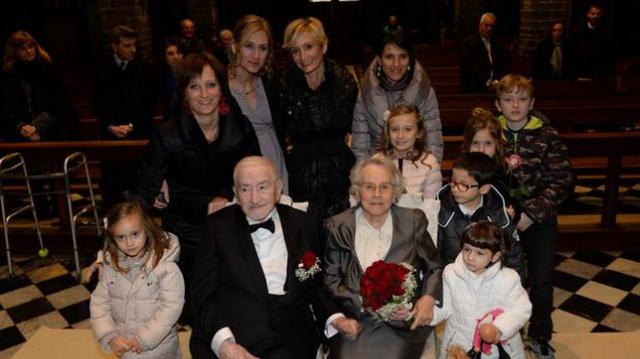 Facebook une a ancianos después de 70 años y estos se casan  - 2