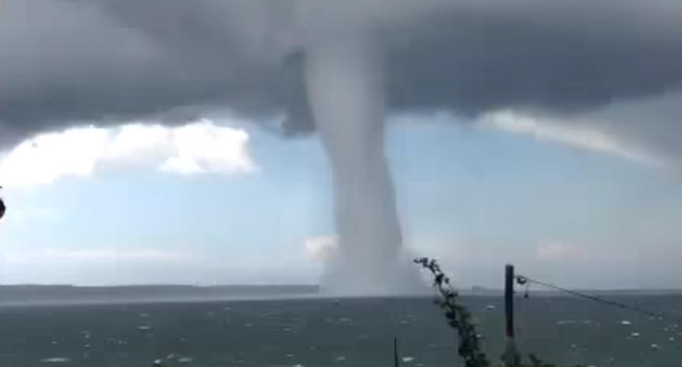 Este tornado de agua captado en un video de YouTube asustó a los ciudadanos de Australia por la inmensidad que tiene. (Foto: captura)