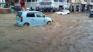 Sicuani inundado por intensa lluvia que se registró en Cusco