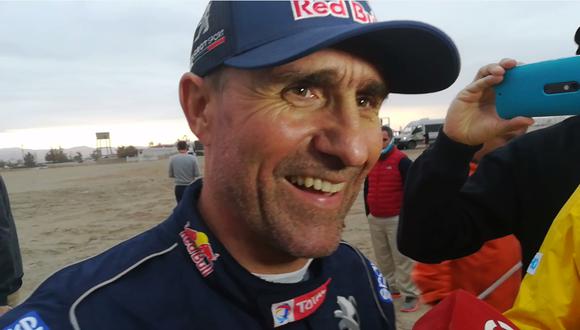 Stéphane Peterhansel atendió a la prensa peruana y resaltó lo complicado que es correr el Dakar en el país. (Foto: Christian Cruz Valdivia)