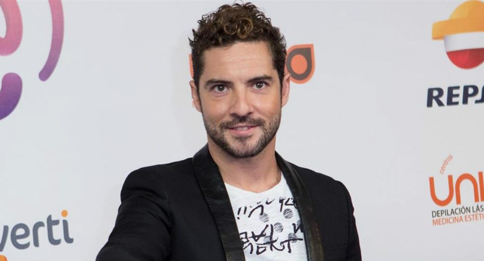 David Bisbal se roba el corazón de los puertorriqueños con esta multitudinaria firma de autógrafos. (Foto: Getty Images)