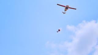 Vacunas contra el coronavirus también se distribuyen con ayuda de drones en Ghana | VIDEO