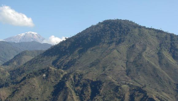 Este volcán es llamado Machín, Cerro Machín, Alto de Machín y El Hoyo. (FOTO: SGC)