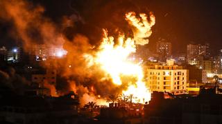 Israel bombardea Gaza en represalia por cohete disparado sobre Tel Aviv | FOTOS