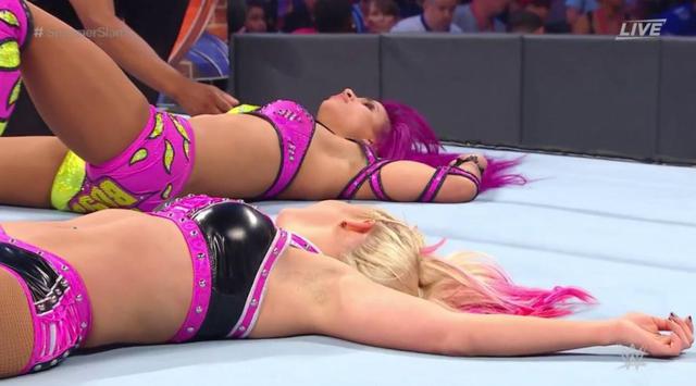 SummerSlam 2017: Sasha Banks derrotó a Alexa Bliss y recuperó título Femenino WWE