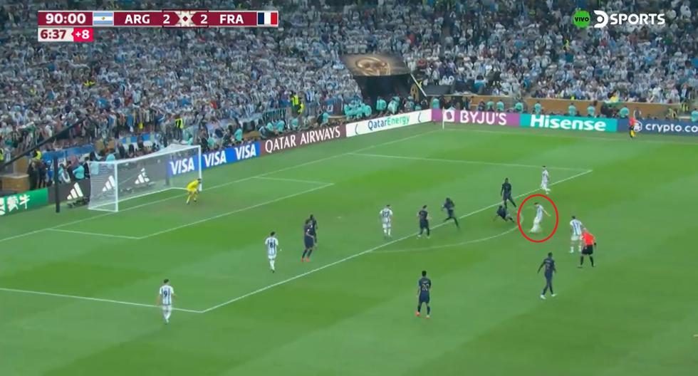 Disparo de Lionel Messi contra Francia en la final del Mundial 2022.