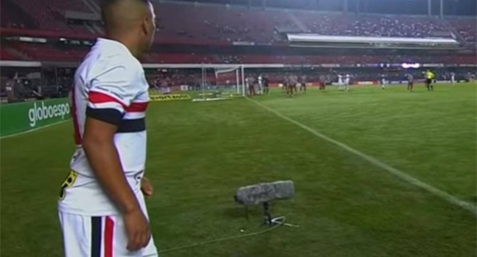 Christian Cueva ha tenido un gran debut en el Sao Paulo. En el primer tiempo participó de manera importantes en los dos goles de su equipo ante Fluminense. (Foto: Captura - Globo TV)