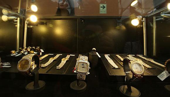 Estos son algunos de los relojes de lujo que eran de Vladimiro Montesinos. La Conabi los exhibi&oacute; en julio del 2014. (Foto: El Comercio)