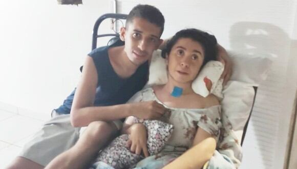 David César junto a su pareja Bruna de Sousa, quien sufrió un paro cardiorrespiratorio. (Imagen: brunaedavidamor / Instagram)