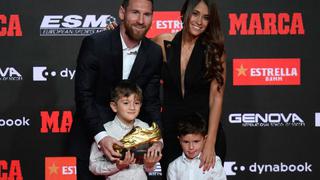 Lionel Messi recibió su sexta Bota de Oro de manos de sus hijos Thiago y Mateo | VIDEO