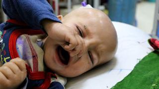 “Una joven rogaba que la mataran a ella y a su bebé”: el hospital en Afganistán donde los niños mueren de desnutrición 