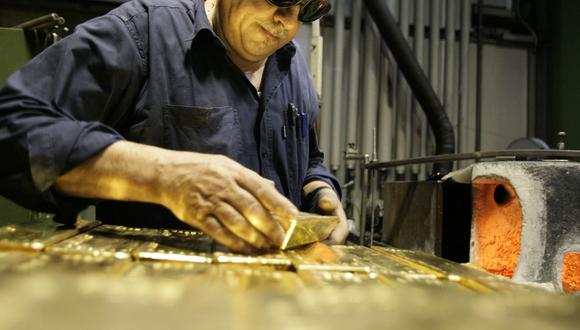 Los futuros del oro en Estados Unidos ganaban 0,8% a US$1.863,80 la onza. (Foto: AFP)