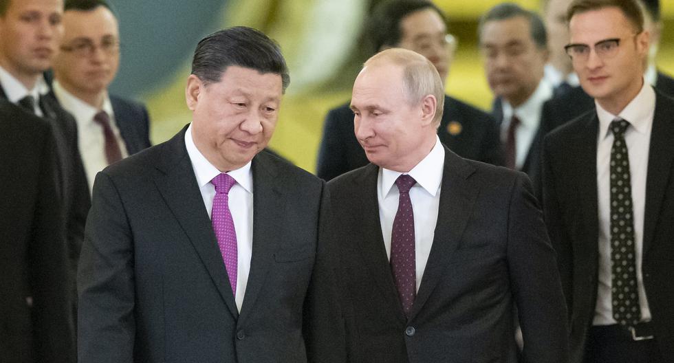 Xi Jinping y Vladimir Putin mantienen una relación estratégica. Los dos manejan sus países con mano de hierro. AP
