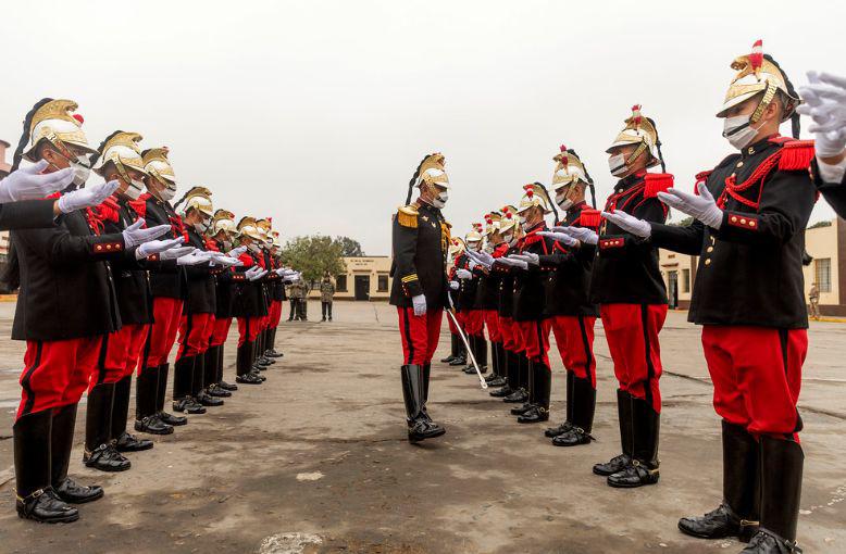 La Caballería “Mariscal Domingo Nieto” del Ejército del Perú escoltó esta mañana al presidente del Perú, Martín Vizcarra. (Foto: Presidencia Perú)