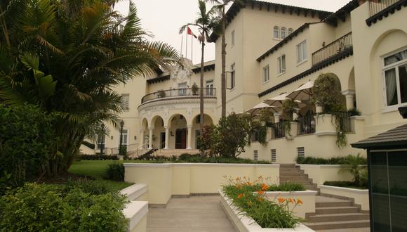 El hotel fue inaugurado en 1927. Por sus pasillos han pasado desde Ava Gardner a Mick Jagger, hasta Bryce Echenique, Joaquín Sabina y Hugo Chávez.