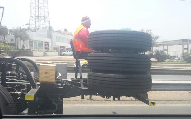 Vía WhatsApp: un 'esqueleto' de camión por la Panamericana Sur - 3