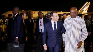 Atacan con granada al ejército francés antes de llegada de Macron a Burkina Faso