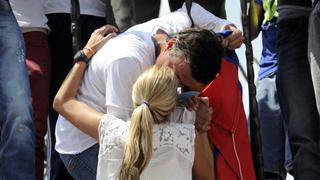 Leopoldo López y su esposa se despidieron entre lágrimas