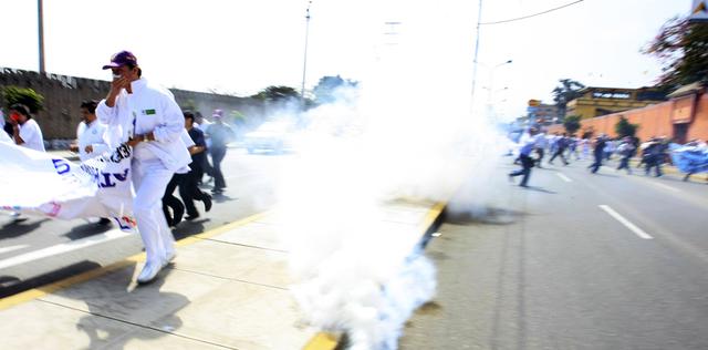 huelga medica marcha derivó en enfrentamientos con policías lima
