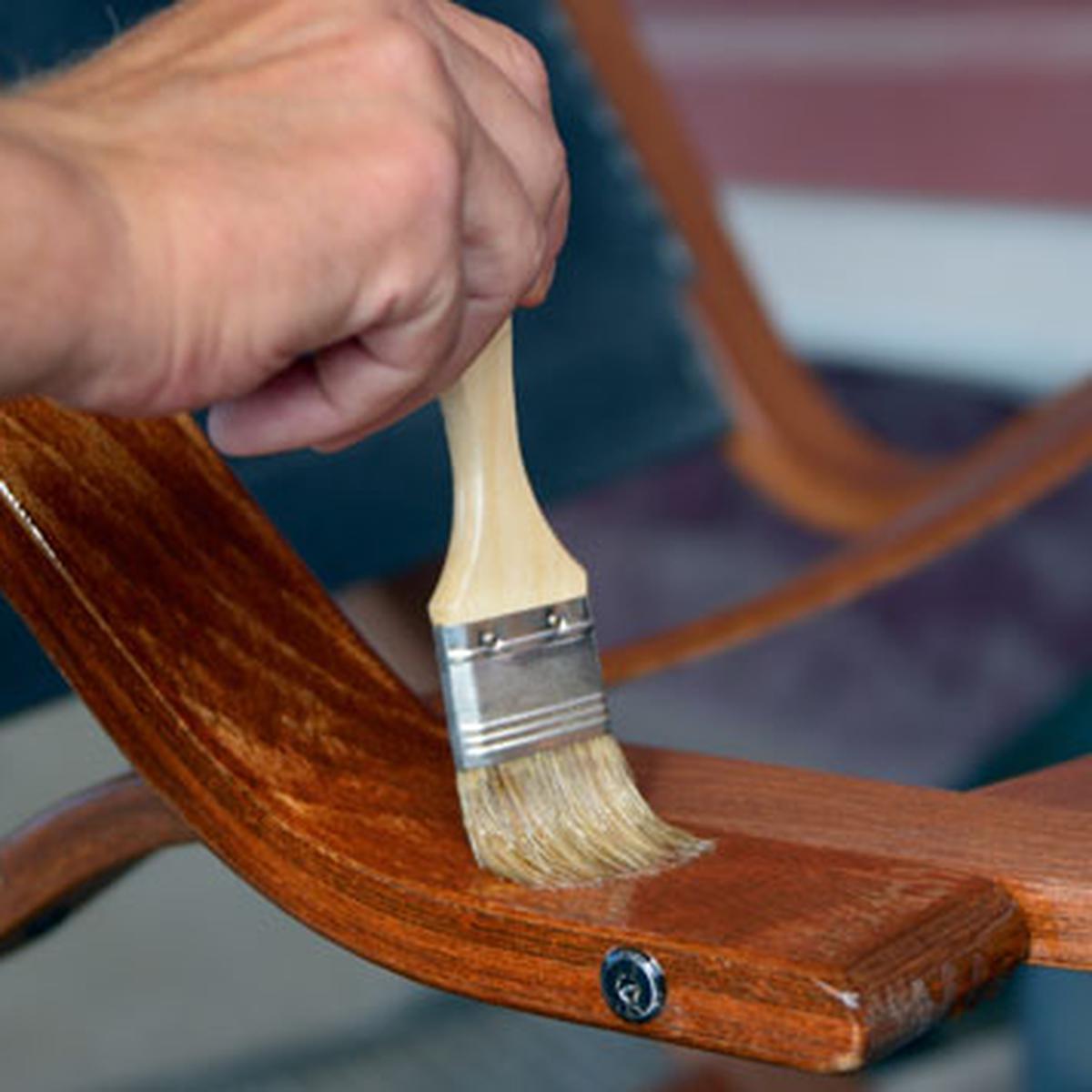 Guía paso a paso para barnizar tus muebles de madera - Prisa