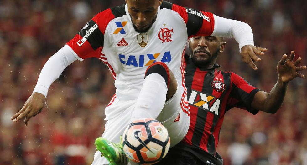 Flamengo vs Atlético Paranaense se enfrentaron en el Arena da Baixada por la Copa Libertadores.