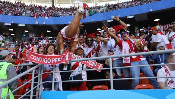 "Los sudamericanos, campeones en el mundial de hinchas", por Jorge Barraza. (Foto: AFP)