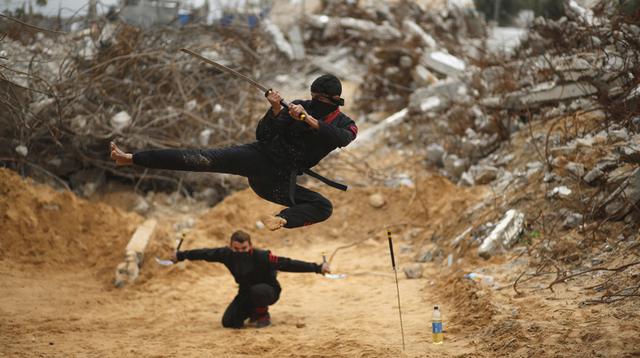 Palestinos ninja muestran sus habilidades en la Franja de Gaza - 8