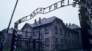 Recuerda el holocausto judío en el Museo de Auschwitz Birkenau