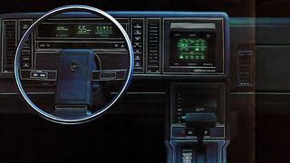 ¿Sabías que los autos ya tenían pantalla táctil en 1986? | VIDEO