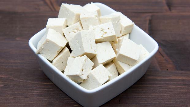 100g of tofu has 350mg of calcium.