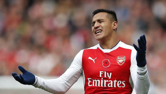 Alexis Sánchez es consciente del interés del Manchester City y desea marcharse. Sin embargo, la directiva del Arsenal se rehusa a venderlo. (Foto: AFP)