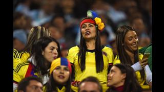 Argentina vs. Colombia: belleza cafetera en tribunas (FOTOS)