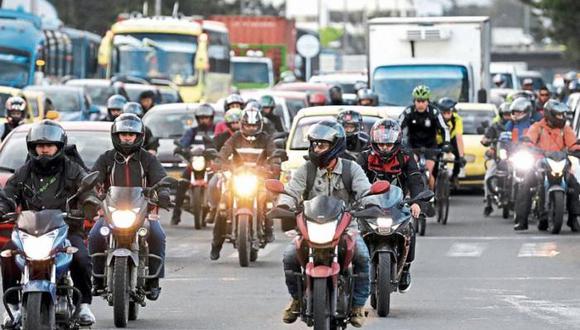 Conoce detalles sobre el decreto que prohíbe la circulación de motociclistas con parrillero en Bogotá. (Foto: CEET)