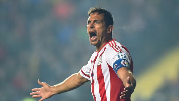 Roque Santa Cruz se retiró de la selección paraguaya un 10/11/16. (Foto: AFP)