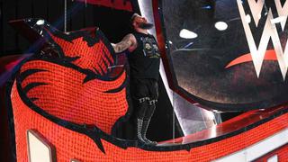 Kevin Owens reveló la idea original del impresionante salto sobre Seth Rollins en Wrestlemania 36