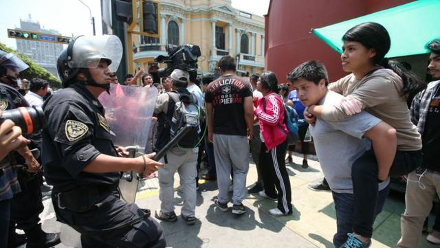 Cercado de Lima: la violencia tras la toma de la Villarreal - 4