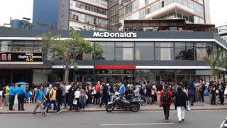 Miraflores: realizan plantón en exteriores de local de McDonald’s tras muerte de trabajadores