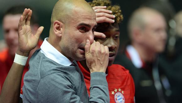 David Alaba y Pep Guardiola. (Foto: AFP)