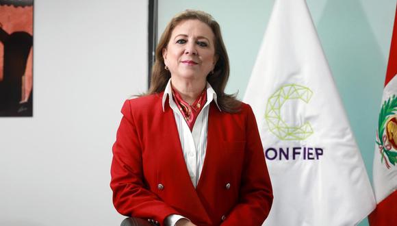 María Isabel León, presidenta de Confiep, lideró una apurada reacción al mensaje de Vizcarra contra las clínicas. (Foto: Juan Ponce | El Comercio)