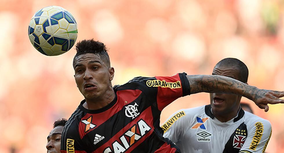 Paolo Guerrero comanda ataque del Flamengo ante el Fluminense. (Foto: Getty Images)